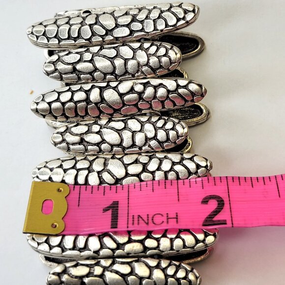 Unique Pewter Silver Tone Stretch Bracelet Antique Silver Cuff Bracelet - Picture 7 of 11